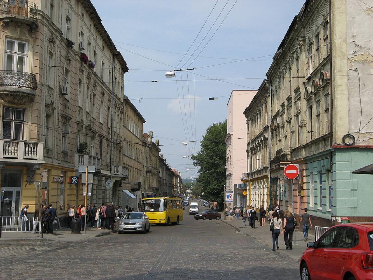 Віп Квартира Вулиця Куліша 13 Біля Форуму Недалеко Малевичу Lviv Buitenkant foto