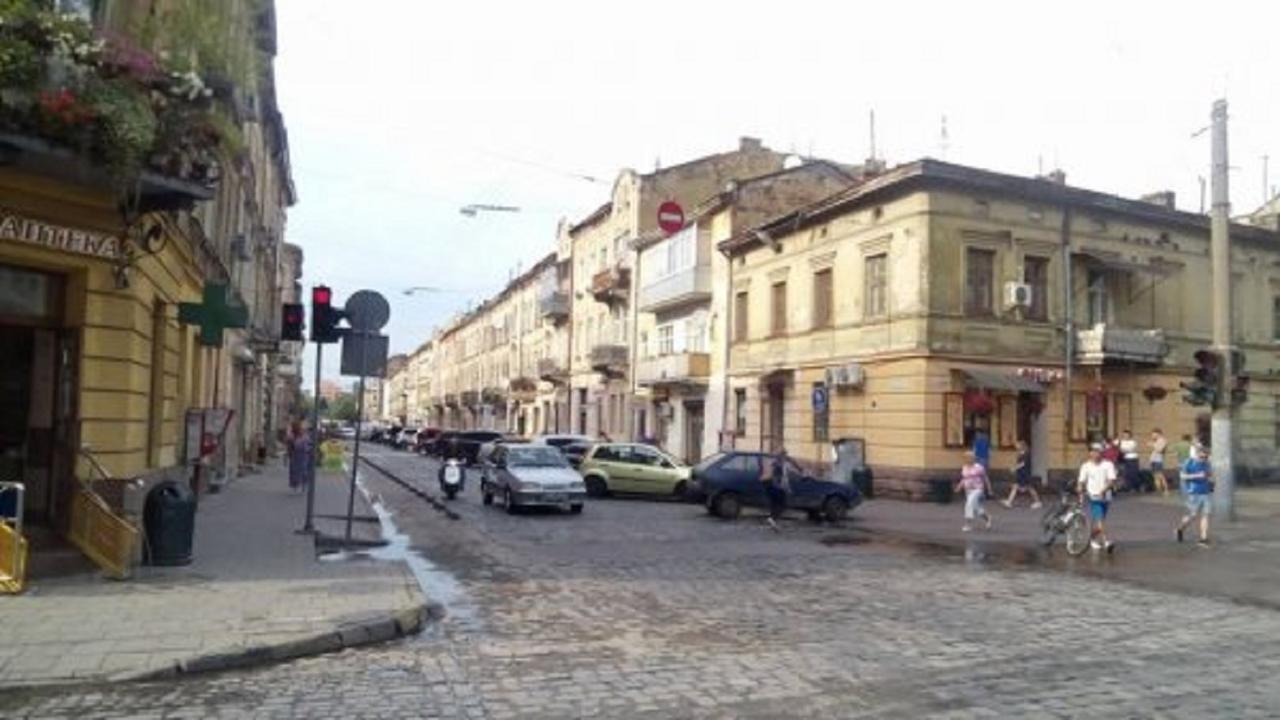 Віп Квартира Вулиця Куліша 13 Біля Форуму Недалеко Малевичу Lviv Buitenkant foto
